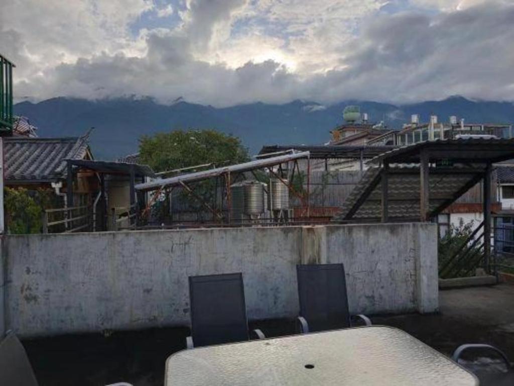 Dali Four Seasons Hostel Εξωτερικό φωτογραφία